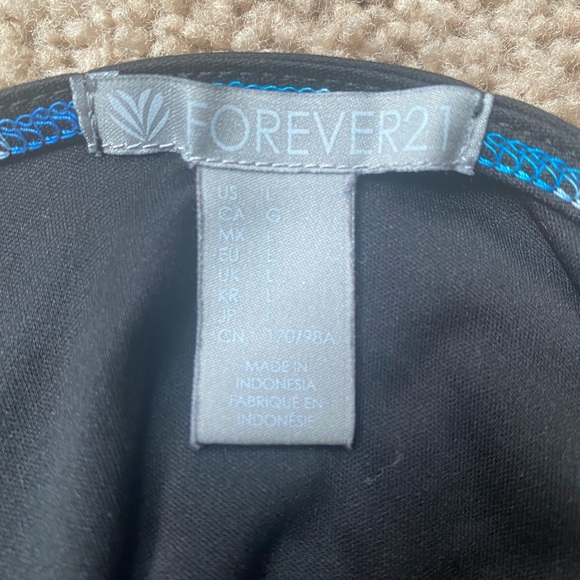 Forever 21 Flowy Workout Top - Picture 6 of 7